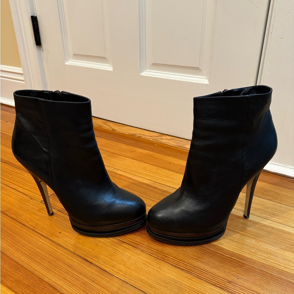 Aldo Booties Size 9